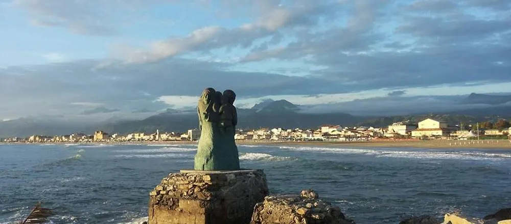 Bed Breakfast Il Coltivatore Del Re Viareggio Bed & Breakfast
